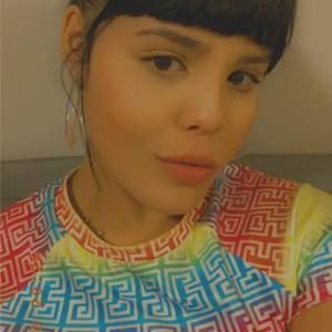 Meet your Posher, Roselys